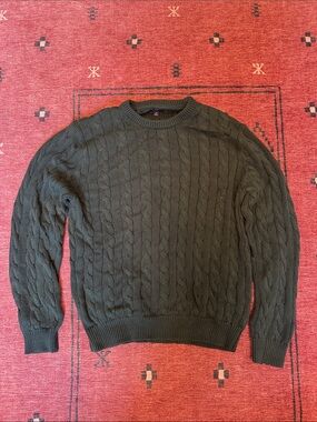 Classic JCREW Men's Cable Knit Sweater in Olive Green